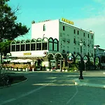 Miramare Ristorante Convegni Aperto Tutto L'anno Hotel