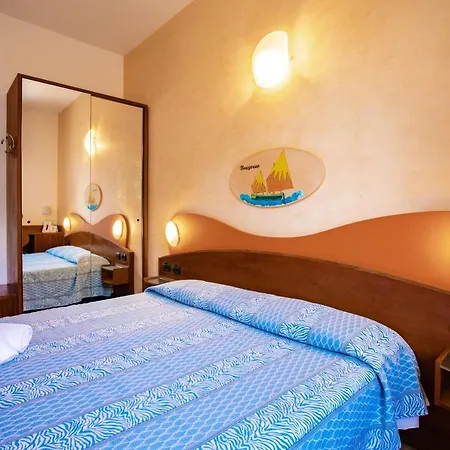ホテル Miramare Ristorante Convegni Aperto Tutto L'anno 4*