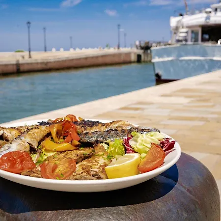 Ξενοδοχείο Miramare Ristorante Convegni 4*