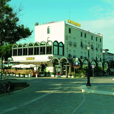 Miramare Ristorante Convegni Aperto Tutto L'anno ホテル