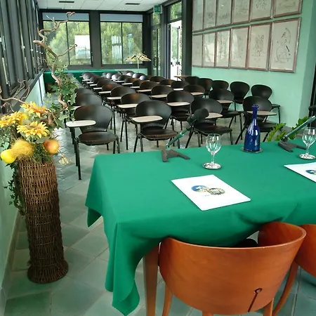 Miramare Ristorante Convegni Aperto Tutto L'anno ホテル 4*