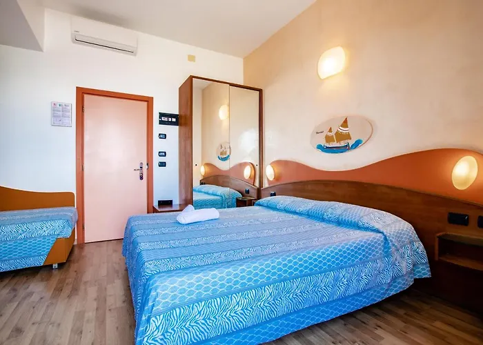 Miramare Ristorante Convegni فندق