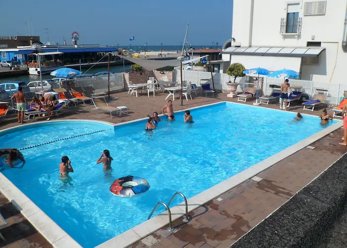 Miramare Ristorante Convegni Otel 4*