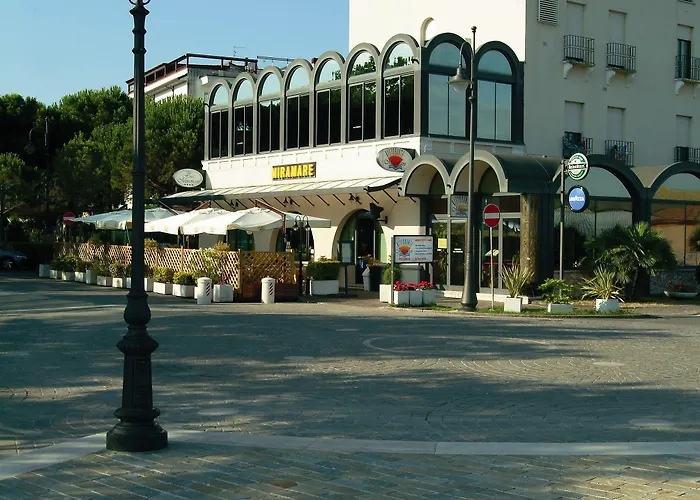 فندق Miramare Ristorante Convegni