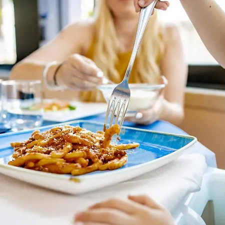 Hotel Miramare Hotel Ristorante Convegni 4*
