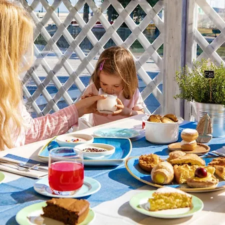 ホテル Miramare Ristorante Convegni 4*