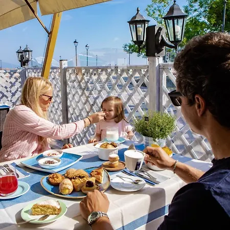 Ξενοδοχείο Miramare Ristorante Convegni Aperto Tutto L'anno Cesenatico