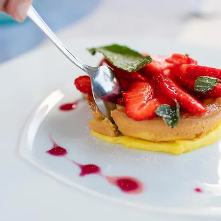מלון Miramare Ristorante Convegni צ'סנטיקו