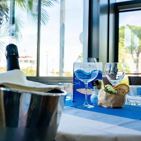 Miramare Hotel Ristorante Convegni 4*