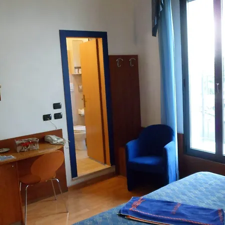 Miramare Ristorante Convegni Aperto Tutto L'anno 4*