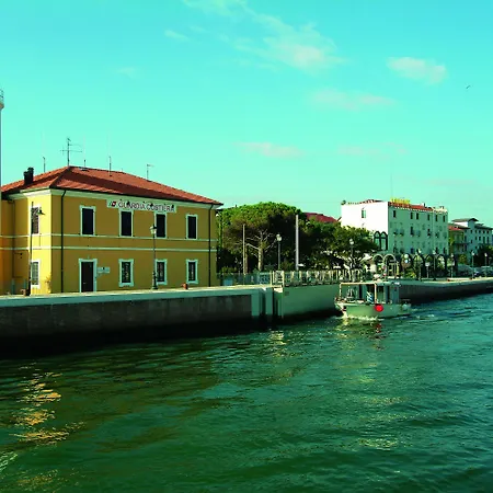 ホテル Miramare Ristorante Convegni