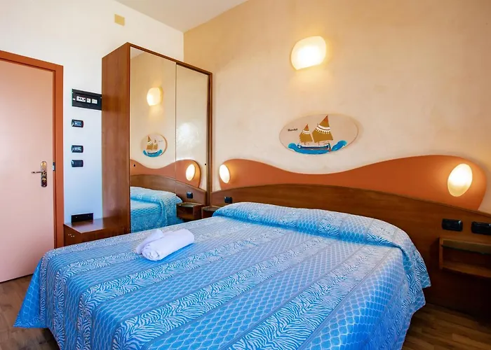 Miramare Ristorante Convegni Aperto Tutto L'anno 호텔 4*