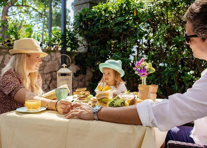 Miramare Hotel Ristorante Convegni Aperto Tutto L'Anno Hotel 4*