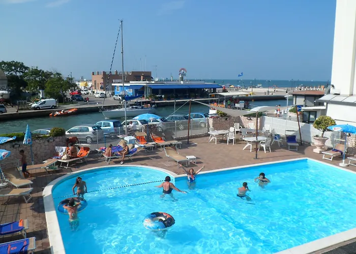 Hotel Miramare Hotel Ristorante Convegni Aperto Tutto L'Anno Cesenatico