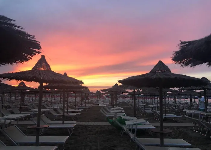 Miramare Ristorante Convegni Aperto Tutto L'anno 호텔 4*